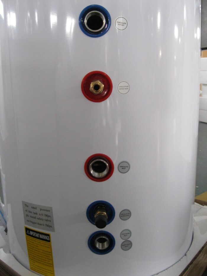 Hot water buffer tank