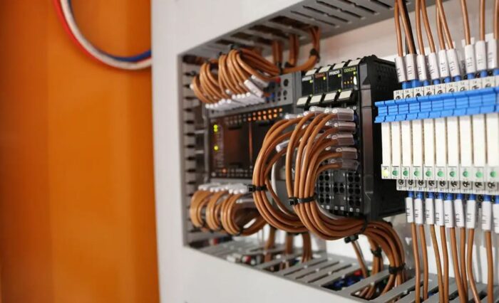 Professional Industrial Electrician