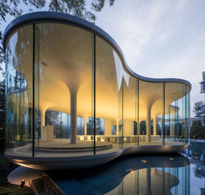 Tinted Glass Doors and Curtain Wall Systems in Muscat: SQT Solutions’ Guide to Modern Glas ...