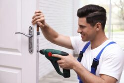 Emergency Locksmith and Local Locksmith: What to Check Before You’re Ever Locked Out