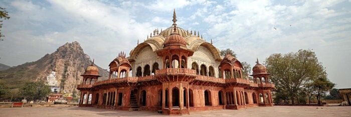 Best Resorts in Alwar: Comfy Stays Close to Nature and Fun