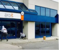 Professional Window Caulking Toronto | Vemex Caulking